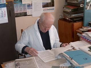 Главный научный сотрудник Объединенного института
высоких температур РАН
доктор технических наук
Лев Рувимович Фокин на рабочем месте